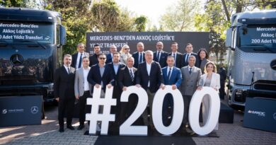 Mercedes-Benz Türk’ten Akkoç Lojistik’e 200 Adet Yıldız Transferi