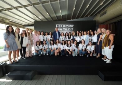 Mercedes-Benz Türk’ün ‘Her Kızımız Bir Yıldız’programı 6.500’e yakın kız öğrencinin hayatına dokundu