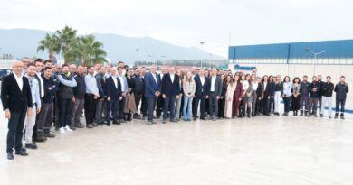 KRONE Grubu İcra Kurulu Başkanı Bernard Krone, Tire Fabrikasını Ziyaret Etti