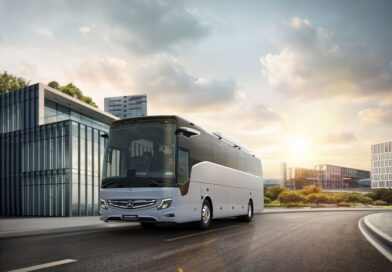 40 Bininci Mercedes-Benz Tourismo Üretim Bantlarından İndi 40 Bininci Mercedes-Benz Tourismo Üretim Bantlarından İndi